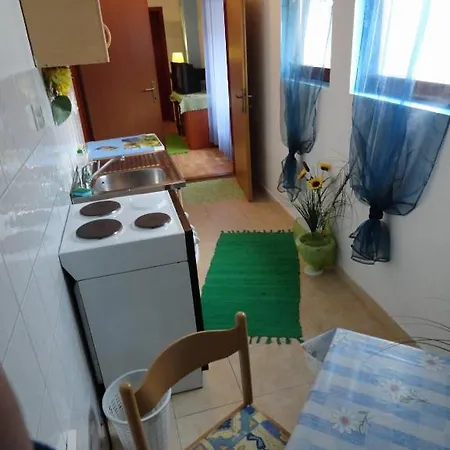 Pansion Isa بيت ضيافة